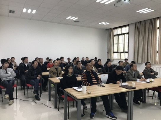 yl23455永利集团组织新进教师进行首聘期满述职汇报